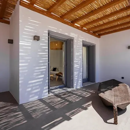 Double Pool ι Villa *