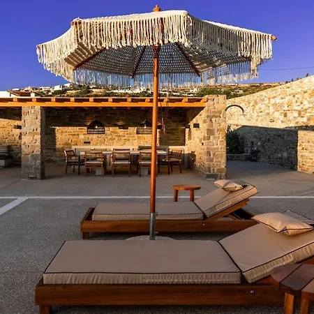 Double Pool ι Villa